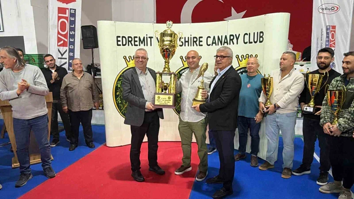 Edremit kanarya yarışmasında şampiyon Tamer Acar