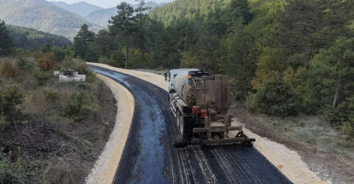 Osmangazi'de 3 mahallede 10 kilometrelik yol yenilendi