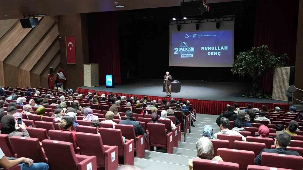 Balıkesir Kitap Fuarı'na ilk üç günde 40 bin ziyaretçi
