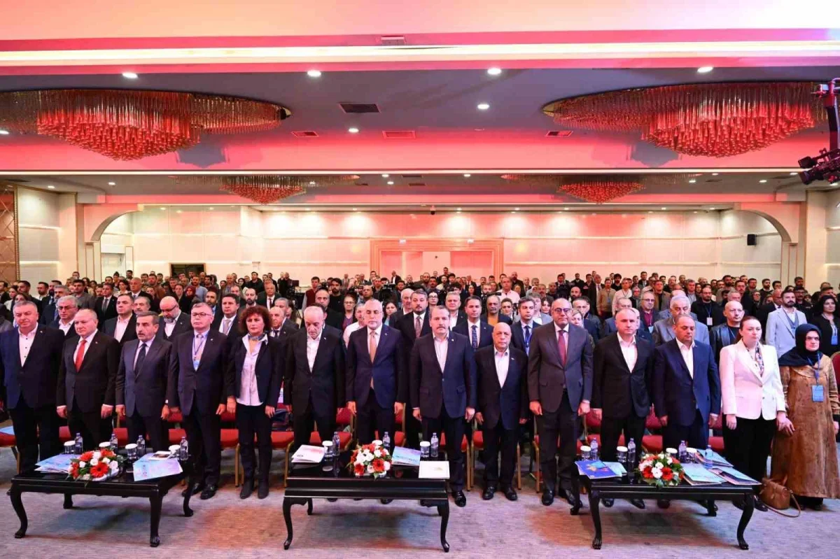 Mahmut Arslan: Dönüşümün yükü çalışanlara kalmasın