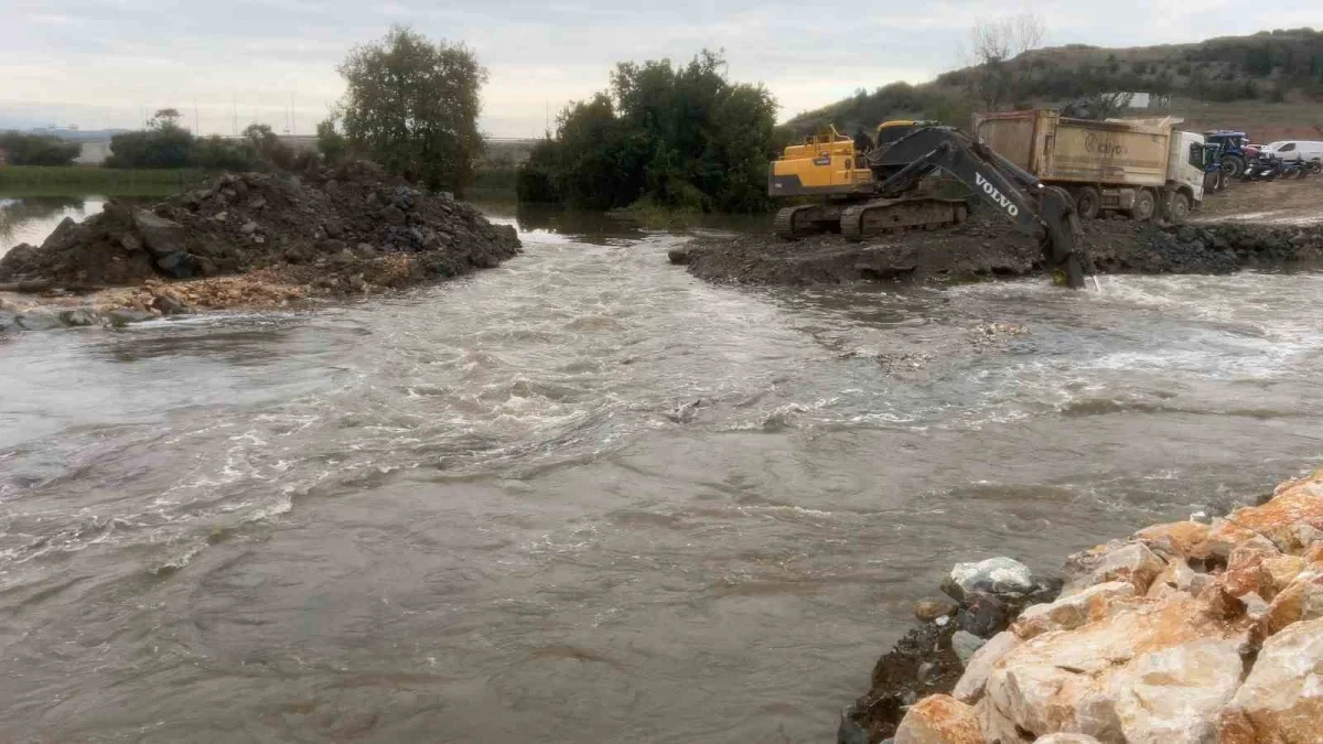 Mudanya'da taşkın: 1.000-1.500 dönüm arazi zarar gördü