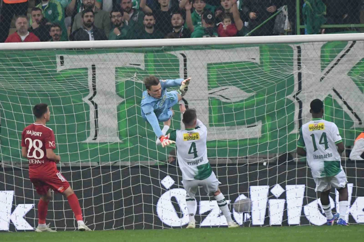 Bursaspor sahasında Pendikspor'u 2-0 mağlup etti