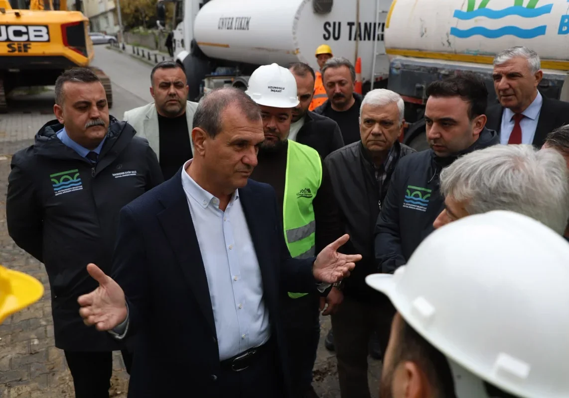 Büyükçekmece'de 21 bağımsız bölümlü riskli yapı yıkıldı