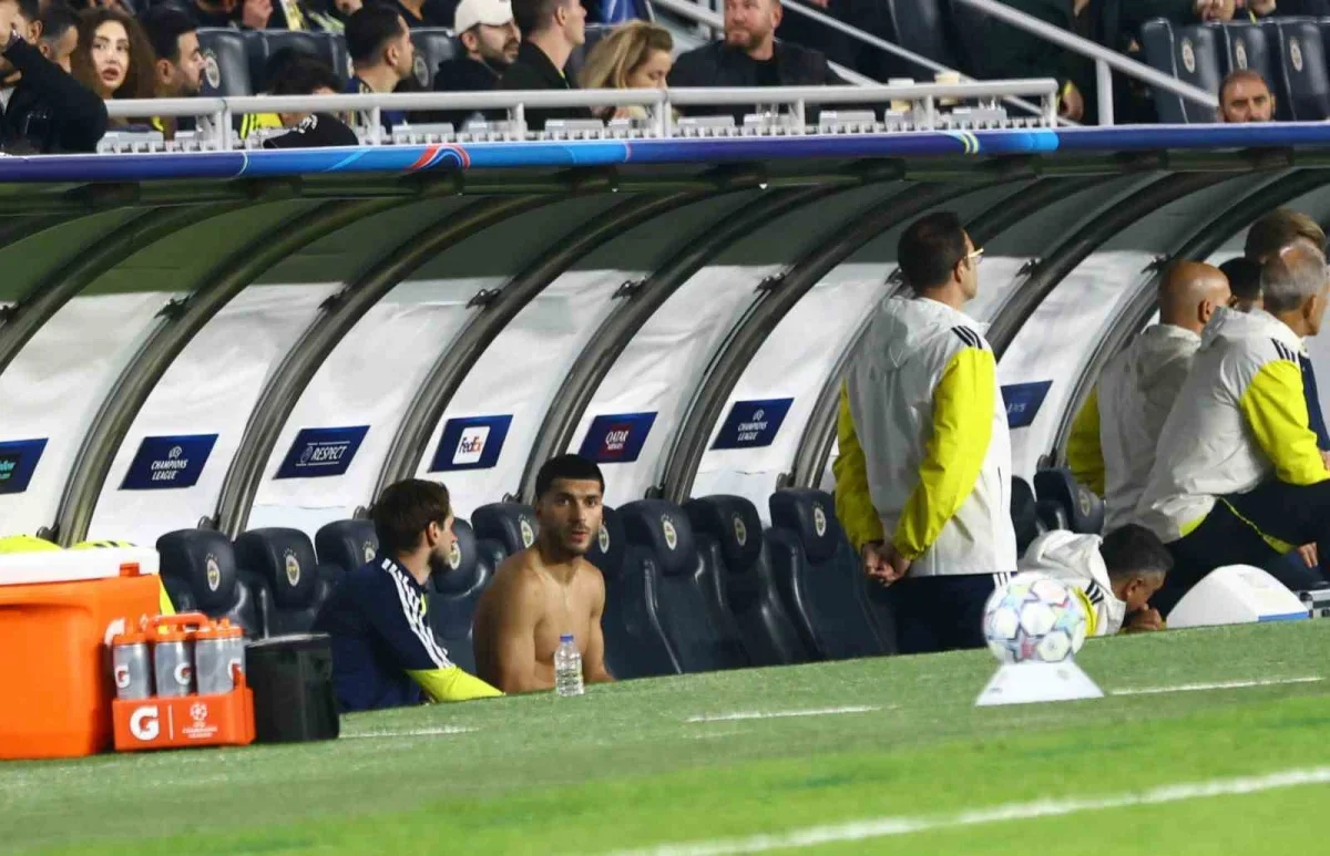 Fenerbahçe, Slavia Prag karşısında 2-2 berabere kaldı