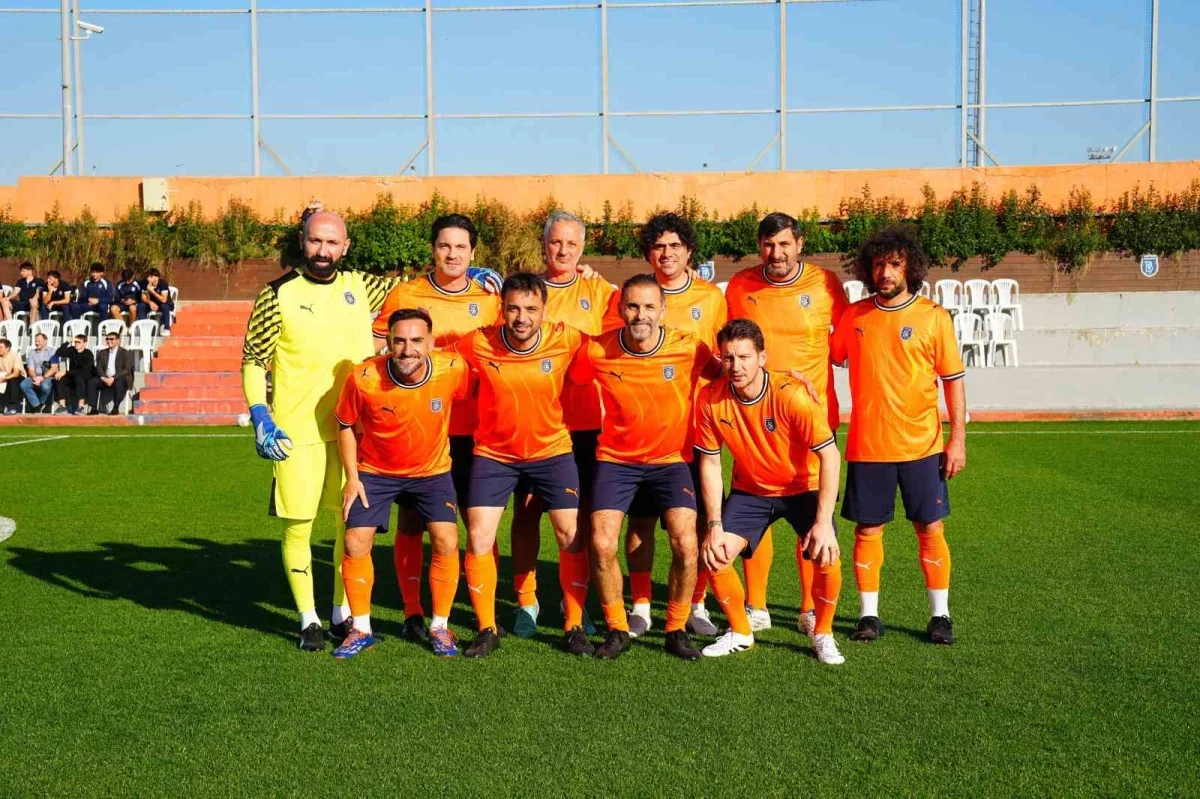 Başakşehir veteranları Zenit'i 3-2 mağlup etti