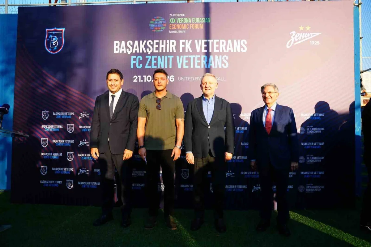 Başakşehir veteranları Zenit'i 3-2 mağlup etti