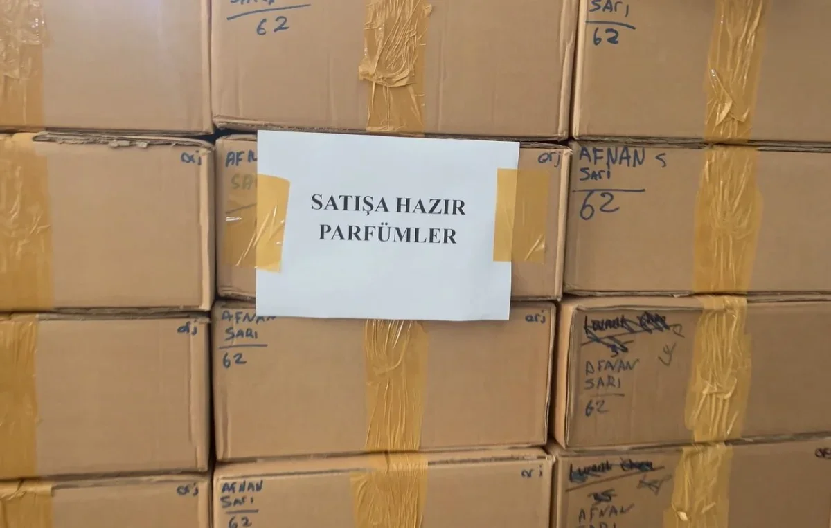 Bayrampaşa'da 350 milyon TL'lik sahte parfüm ele geçirildi
