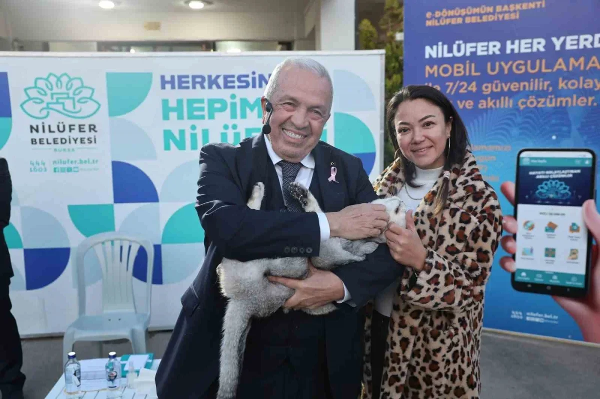 Şadi Özdemir Akçalar'da vatandaşların taleplerini dinledi