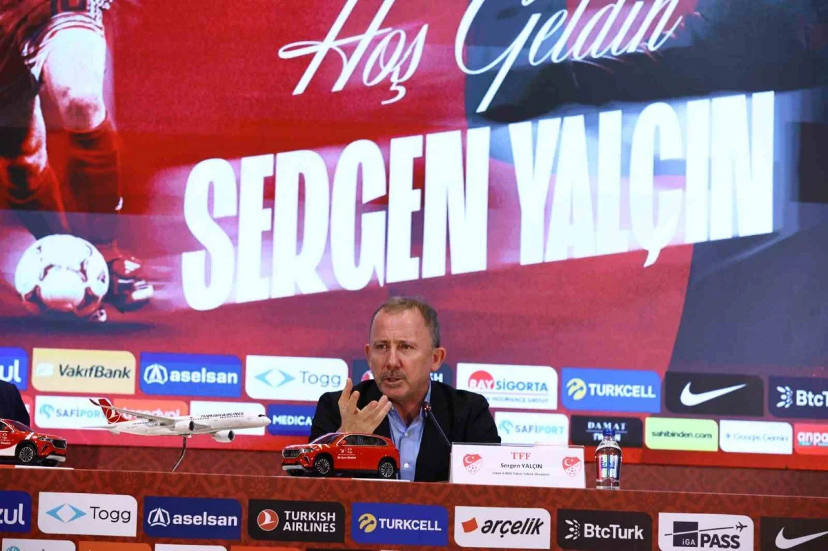 Sergen Yalçın, A Milli Takım'la 4 yıllık imza attı