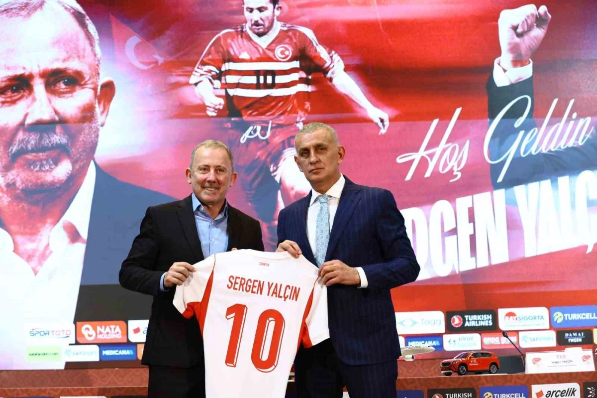Sergen Yalçın, A Milli Takım'la 4 yıllık imza attı