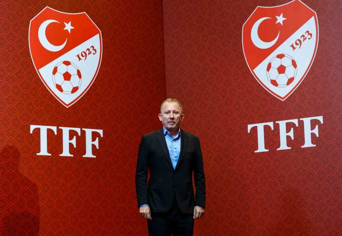 Sergen Yalçın'dan milli takım için birlik ve başarı mesajı