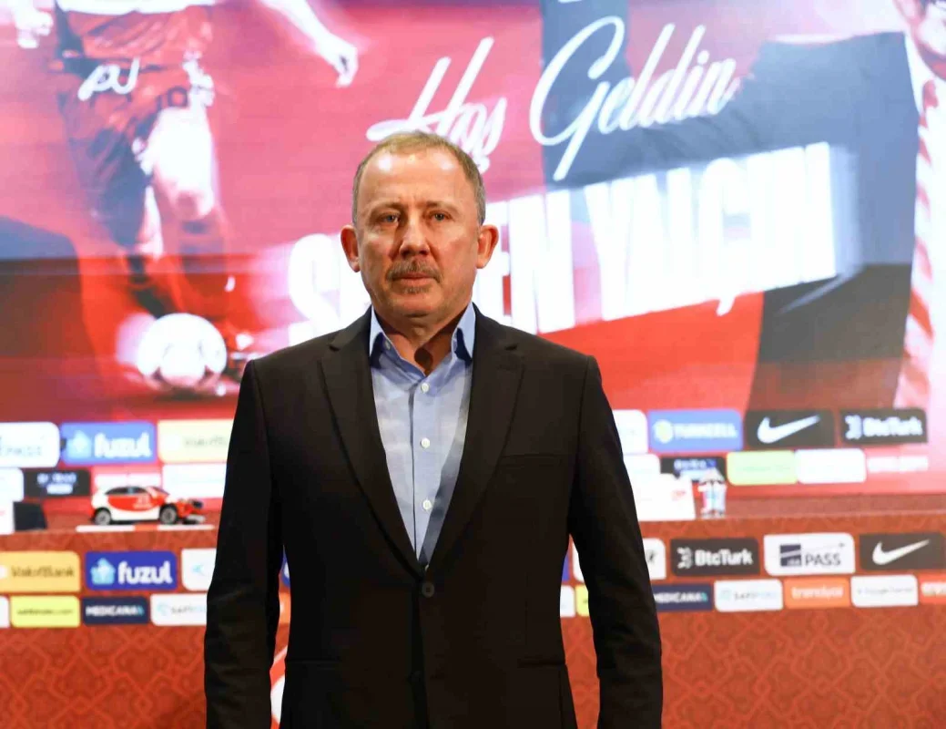 Sergen Yalçın'dan milli takım için birlik ve başarı mesajı