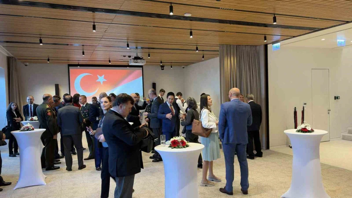 Yusuf Tekin'den Macaristan'la 10 milyar dolar hedefi