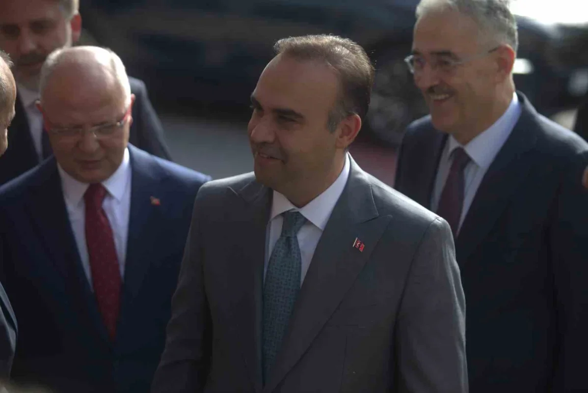 Bursa'da Türkiye'nin teknoloji hedeflerini Kacır anlattı
