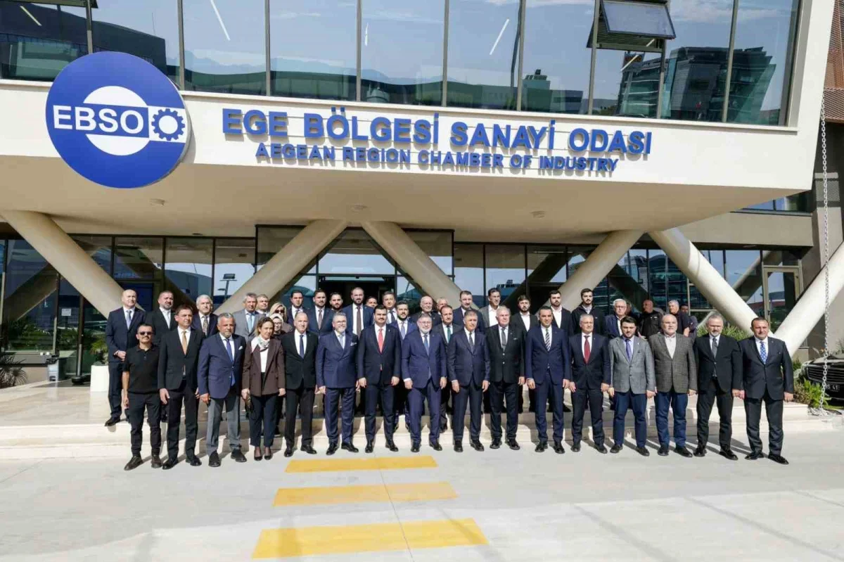 Cemil Tugay'dan İzmir sanayisi için iş birliği çağrısı