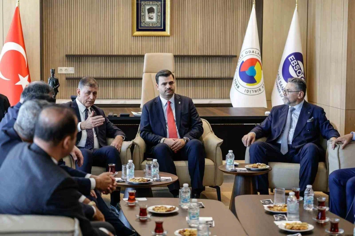 Cemil Tugay'dan İzmir sanayisi için iş birliği çağrısı