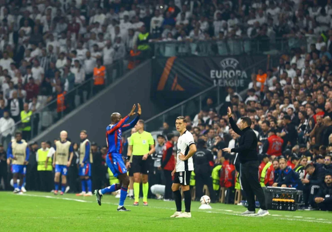 UEFA Avrupa Ligi'nde Beşiktaş 2-2 berabere kaldı