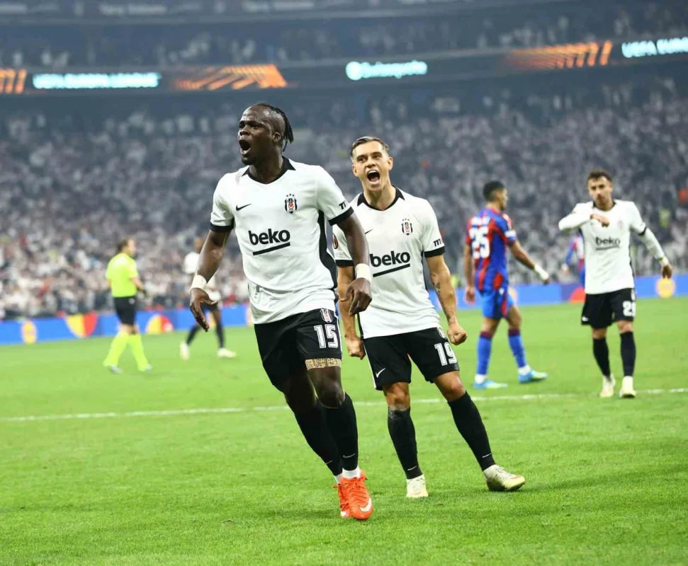 UEFA Avrupa Ligi'nde Beşiktaş 2-2 berabere kaldı