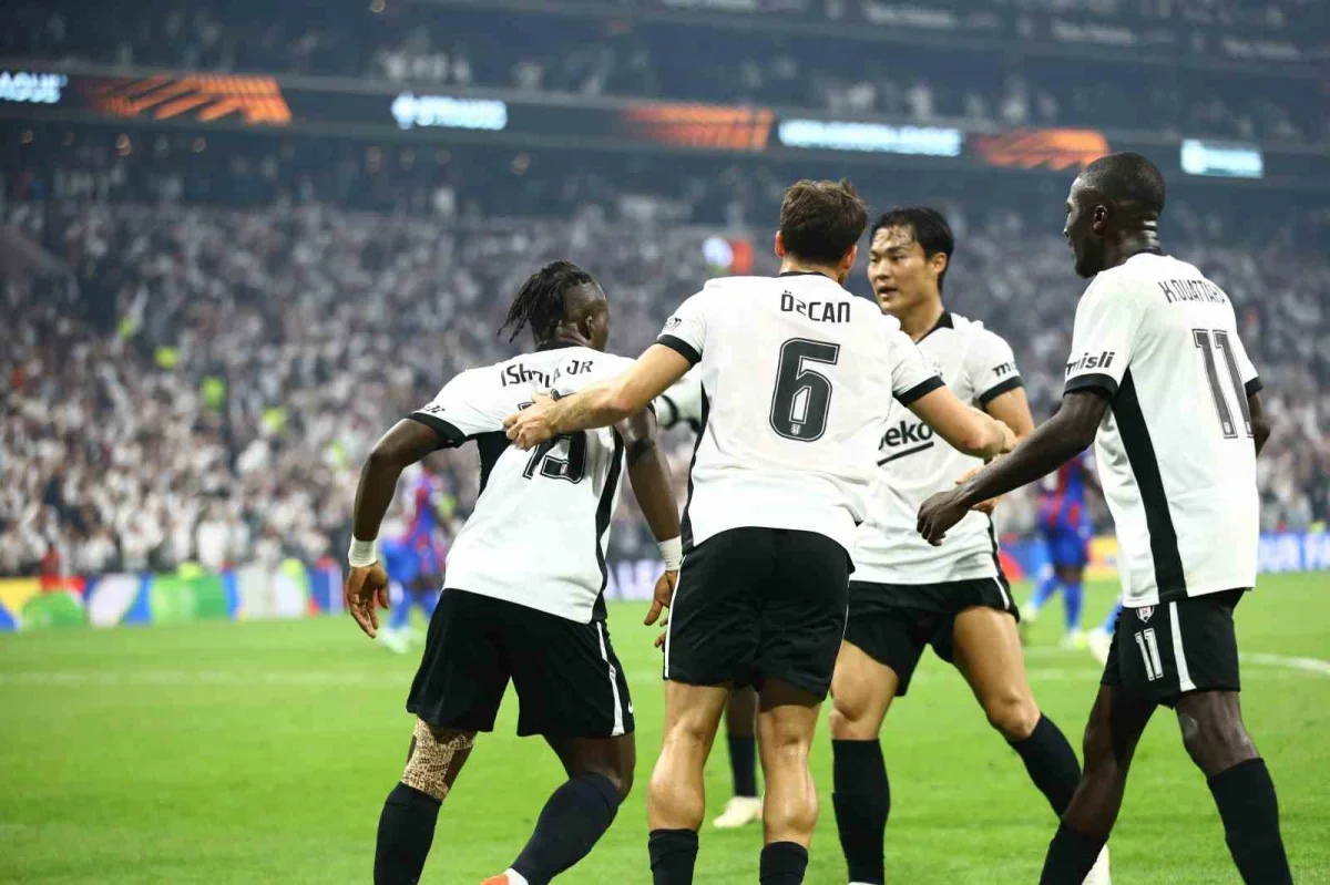 UEFA Avrupa Ligi'nde Beşiktaş 2-2 berabere kaldı