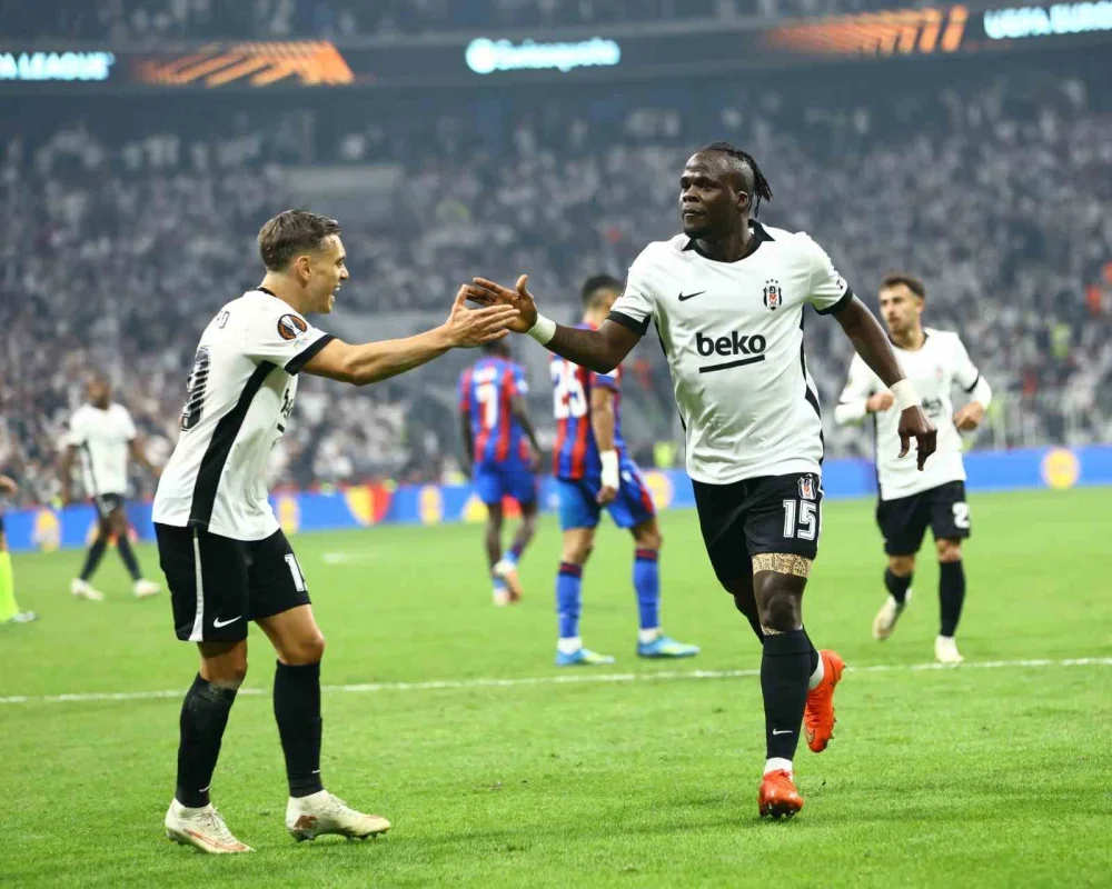 UEFA Avrupa Ligi'nde Beşiktaş 2-2 berabere kaldı