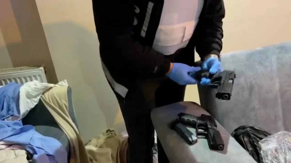 İstanbul'daki iş yeri saldırılarında 12 gözaltı