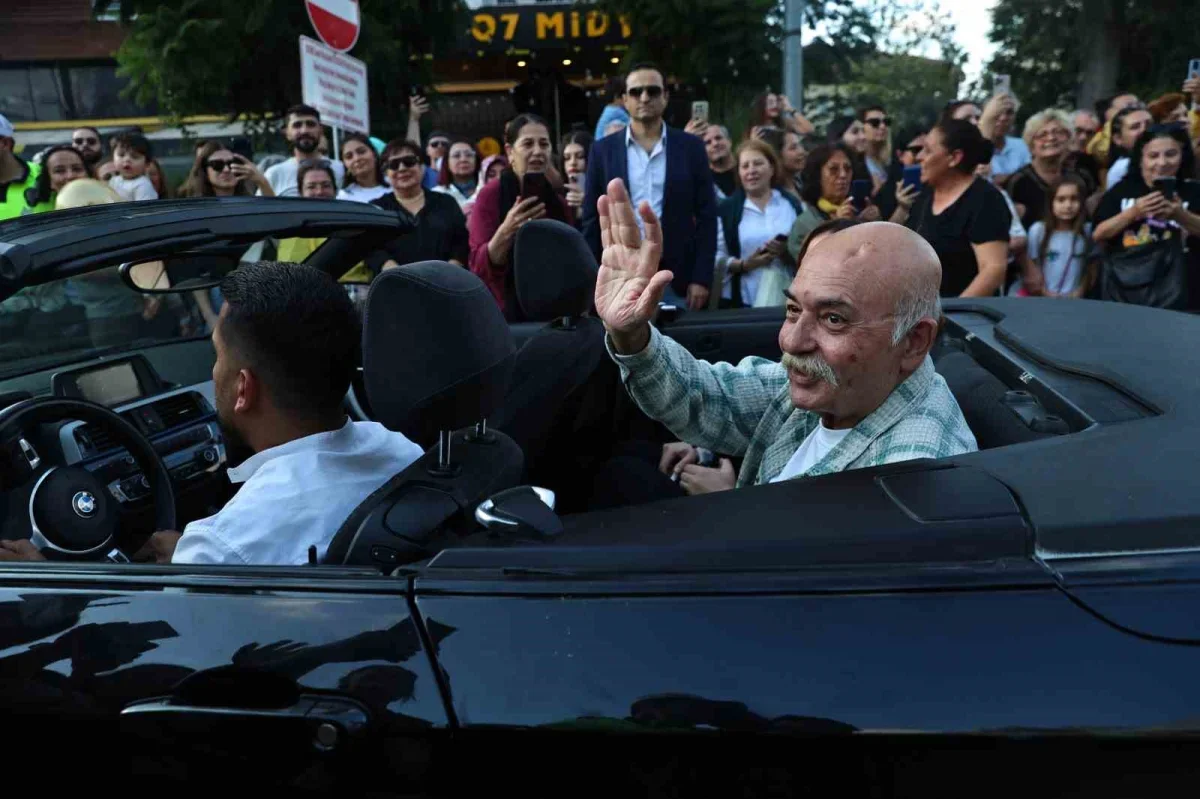 Altın Portakal korteji 24 Ekim'de yıldızları buluşturacak