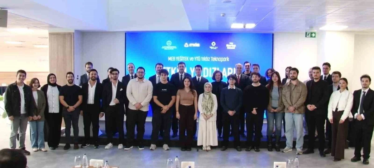 Eğitim teknolojilerinde 12 girişim ürünlerini tanıttı