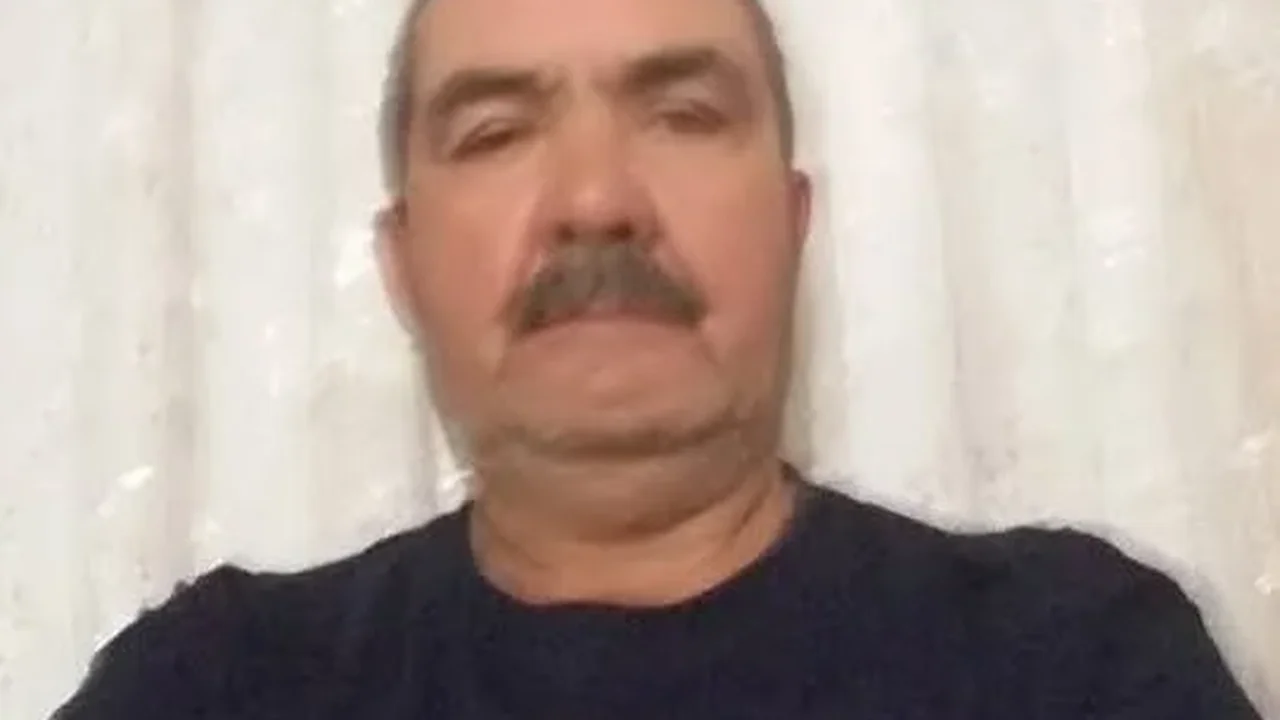 Bayramiç'te yol çöktü, kamyon devrildi: 1 ölü