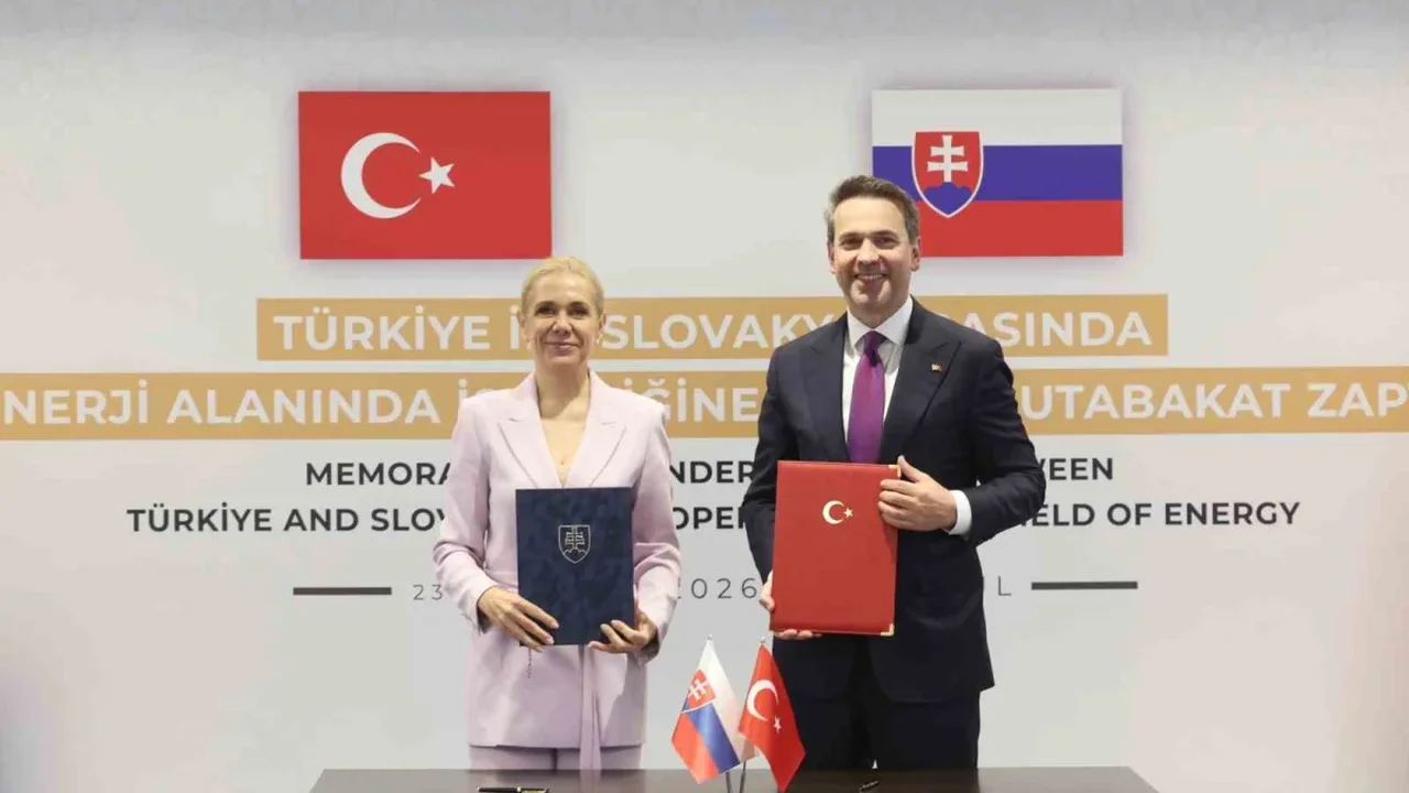 Türkiye-Slovakya enerji işbirliği zaptı imzalandı