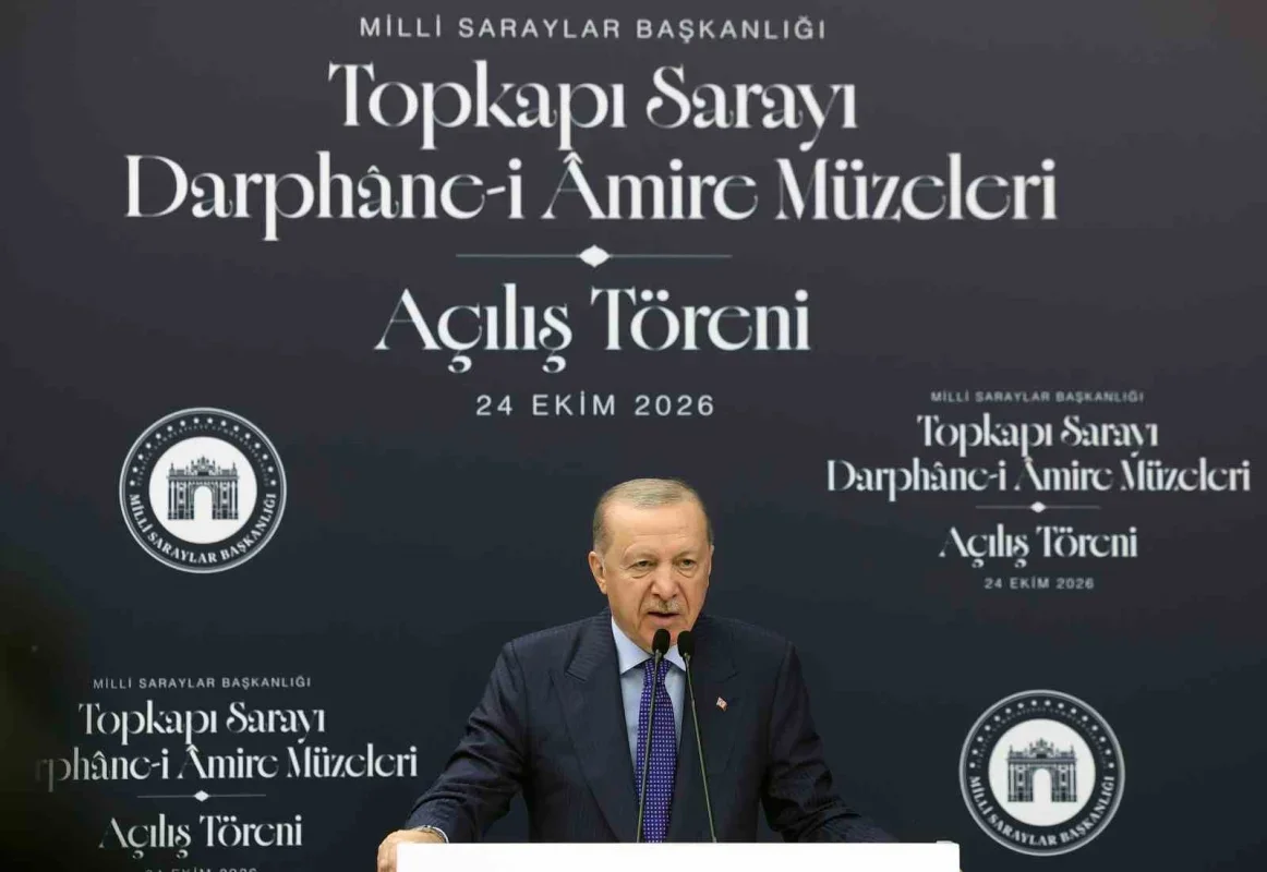 Topkapı Sarayı'nda 10 bin 500 eser ziyarete açıldı