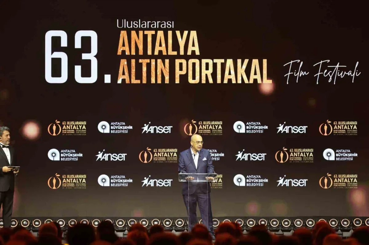 Altın Portakal'da onur ve emek ödülleri dağıtıldı