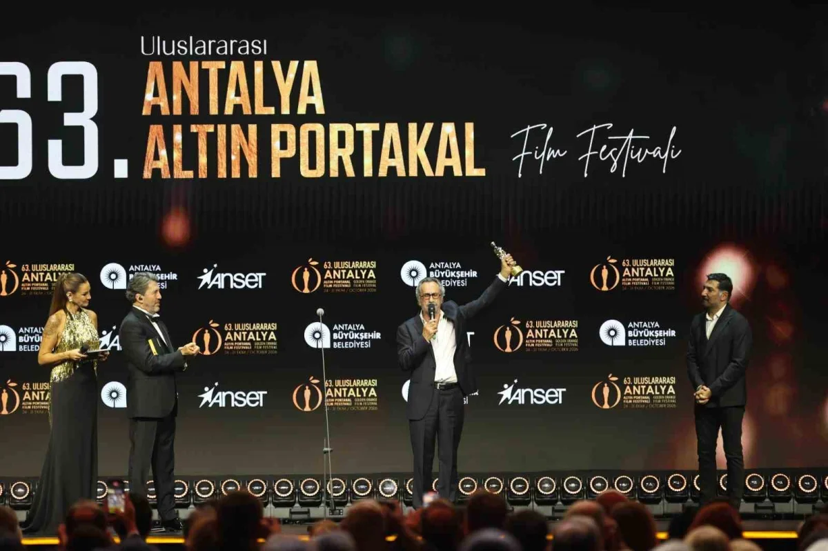 Altın Portakal'da onur ve emek ödülleri dağıtıldı