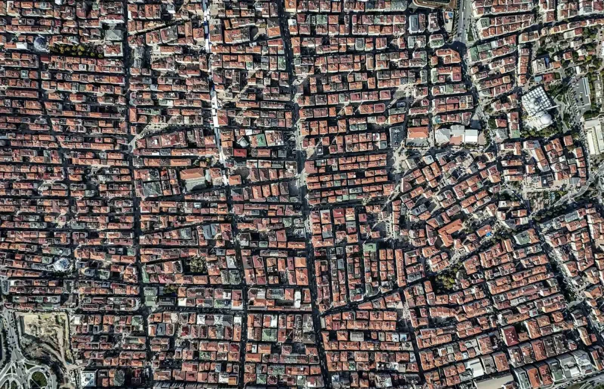 Bahçelievler'de 51 bin 221 bağımsız birim yenilendi