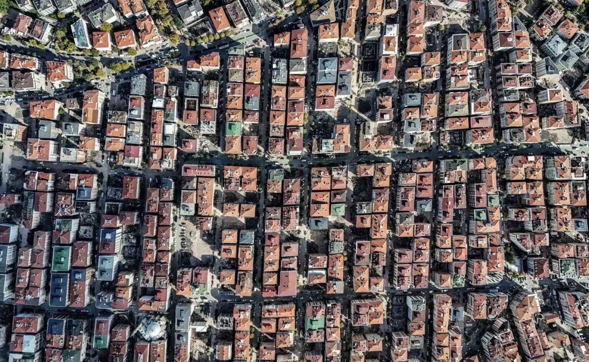 Bahçelievler'de 51 bin 221 bağımsız birim yenilendi