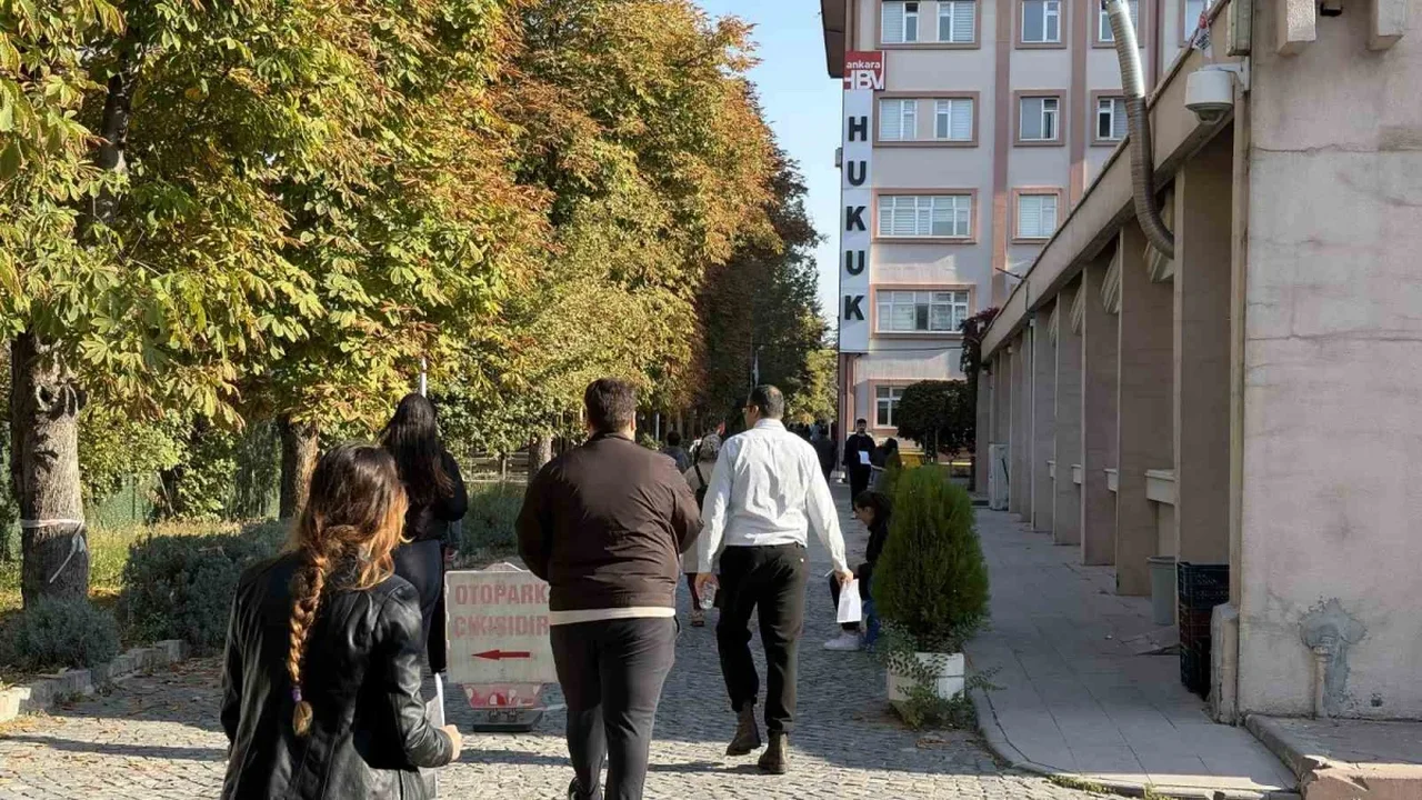 KPSS Ortaöğretim başladı, 2 milyon 985 bin 438 aday