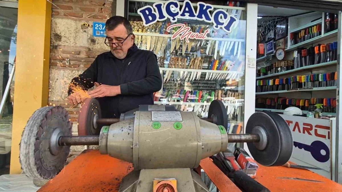 Tekirdağ'da Bıçakçı ailesi 147 yıllık geleneği sürdürüyor