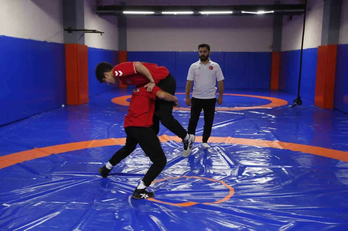 Bağcılarlı kardeşler Balkan finalinde altın ve gümüş aldı