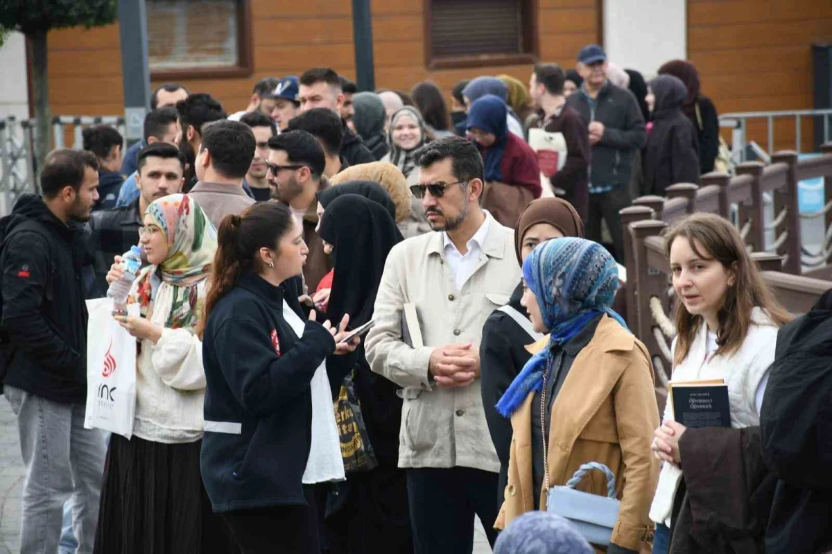 Balıkesir Kitap Fuarı'nda 9. gün: on binlerce ziyaretçi