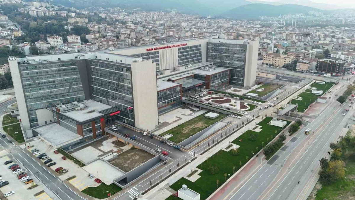 Bursa'da Ali Osman Sönmez Hastanesi hasta kabulüne başladı