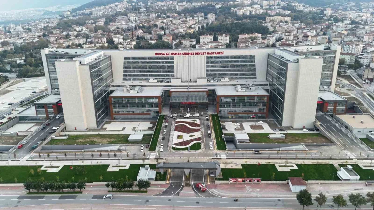 Bursa'da Ali Osman Sönmez Hastanesi hasta kabulüne başladı