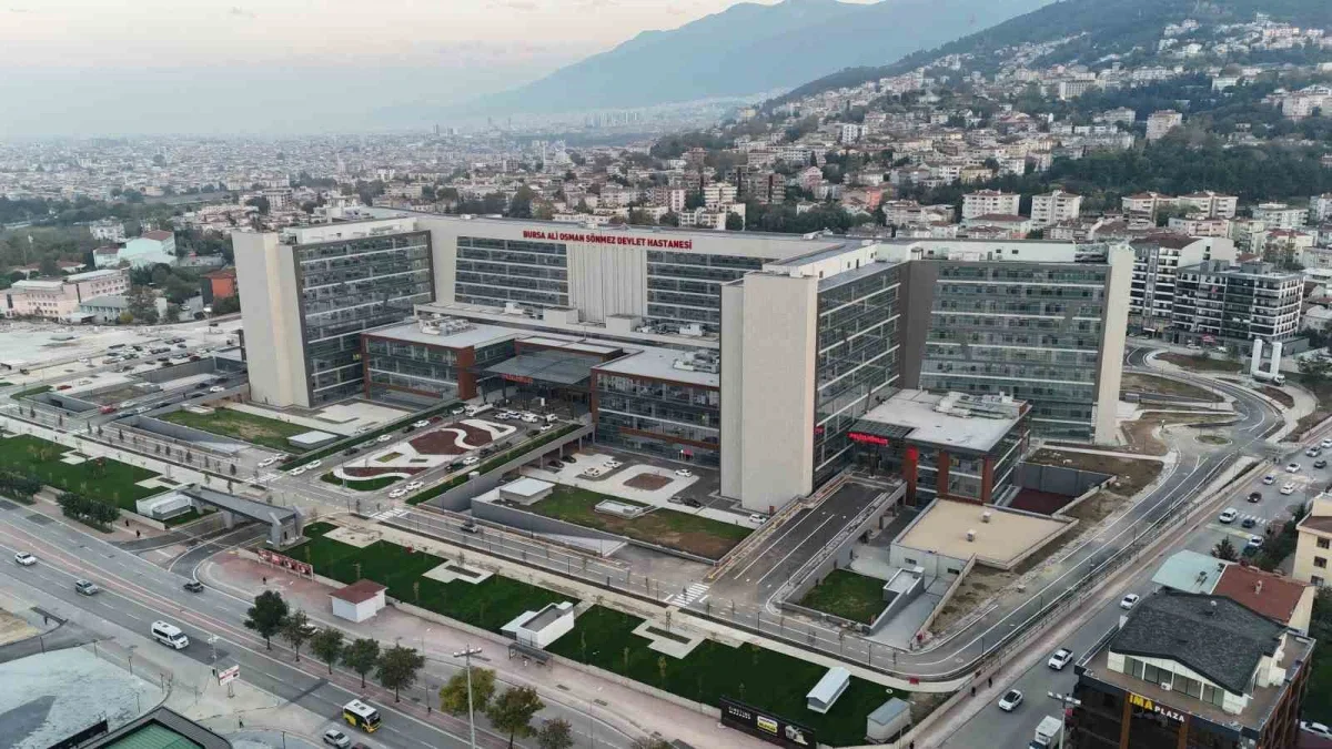 Bursa'da Ali Osman Sönmez Hastanesi hasta kabulüne başladı