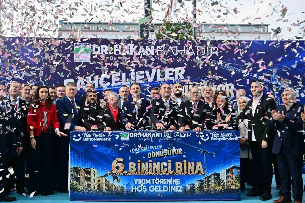 Bahçelievler'de kentsel dönüşümde 6 bininci bina yıkıldı