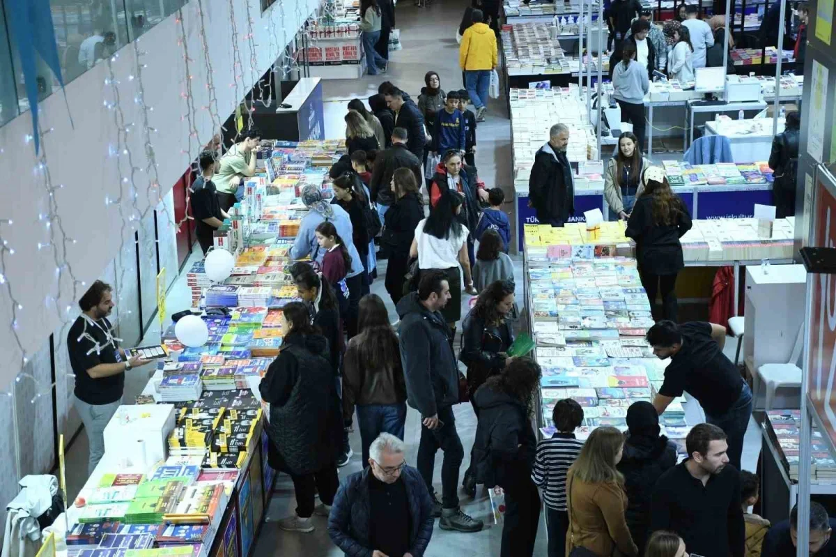 Balıkesir Kitap Fuarı 10 günde 216 bin ziyaretçi aldı