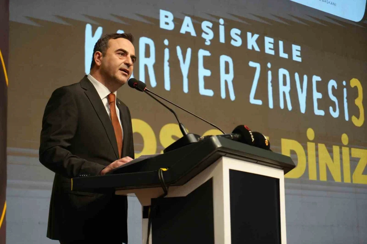 Başiskele Kariyer Zirvesi gençleri iş dünyasıyla buluşturdu