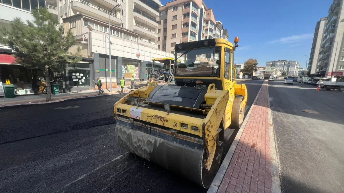 Bursa Yıldırım'da Erdoğan Caddesi'nde yenileme sürüyor