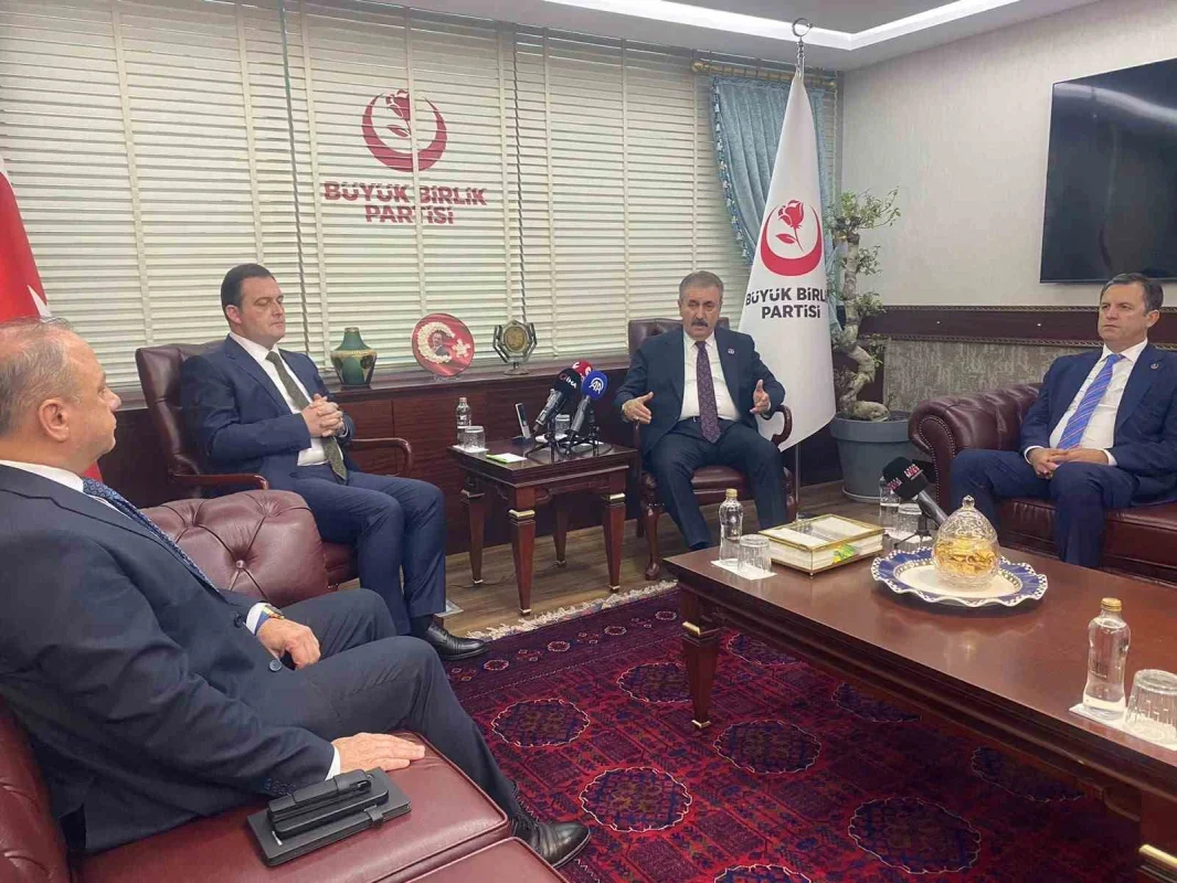 Balkanlardaki Türk varlığı Destici için çok kıymetli