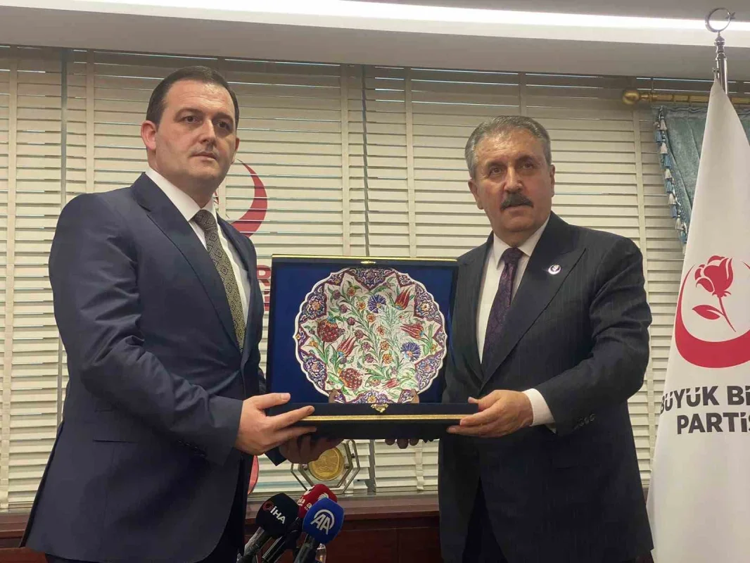 Balkanlardaki Türk varlığı Destici için çok kıymetli