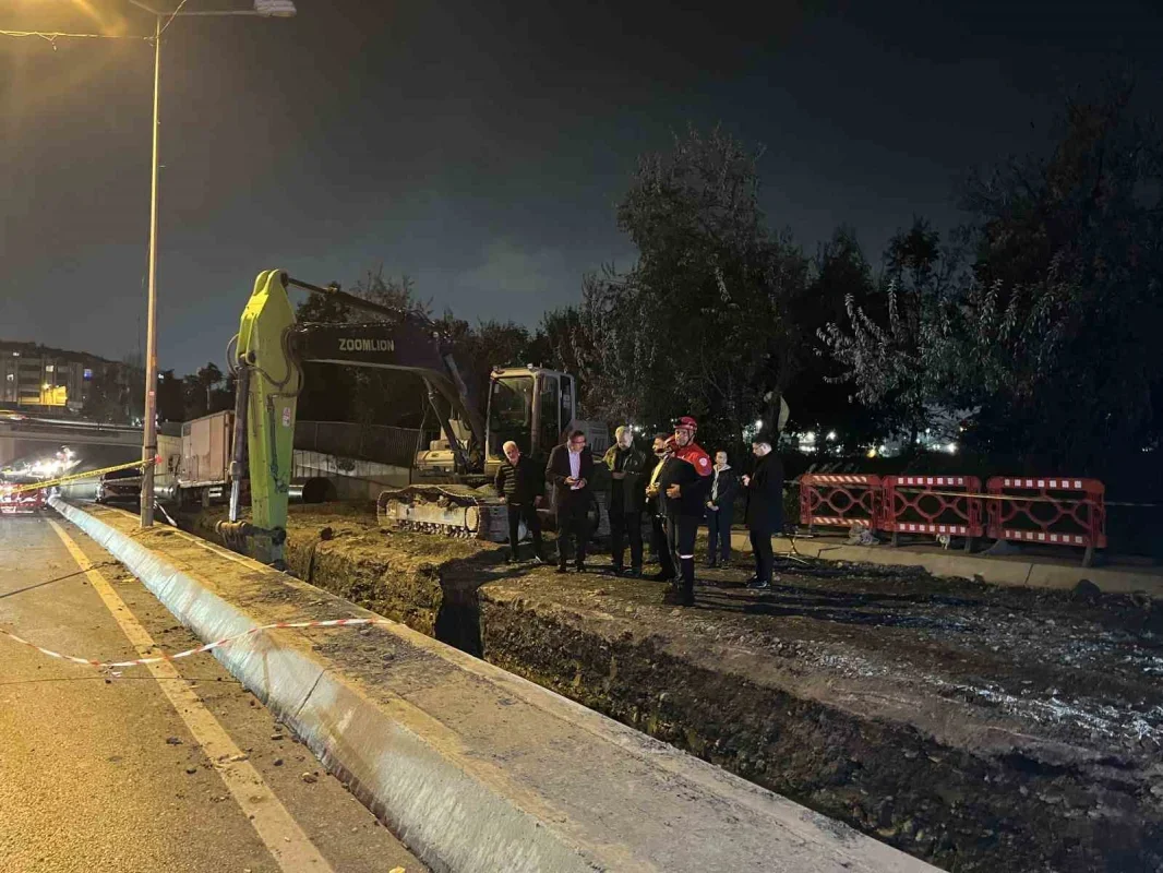 Bayrampaşa'da İSKİ işçisi düşerek hayatını kaybetti