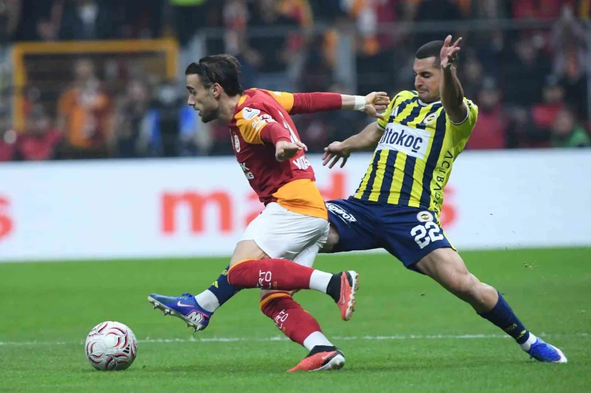 Galatasaray-Fenerbahçe derbisinde ilk yarı 2-0 bitti