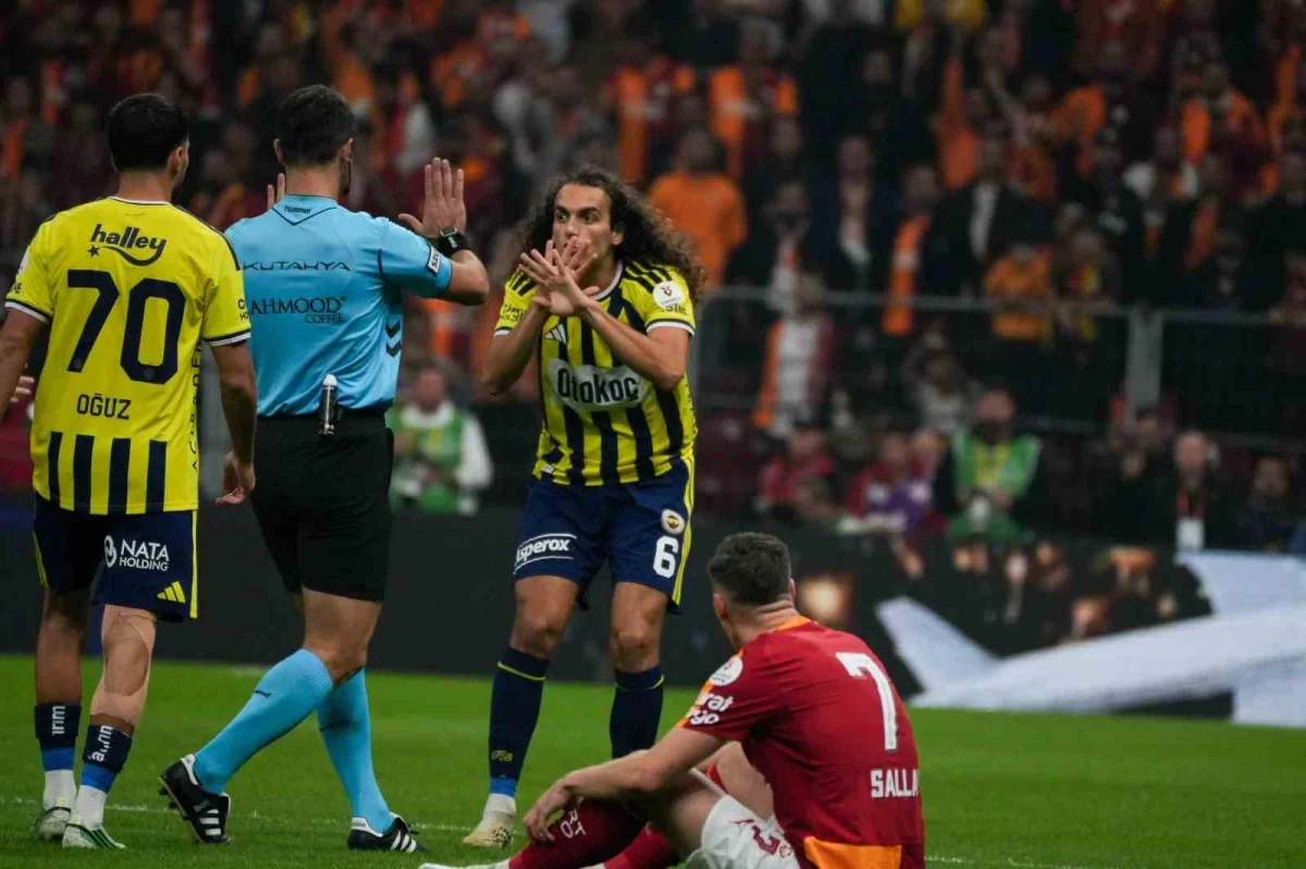 Galatasaray-Fenerbahçe derbisinde ilk yarı 2-0 bitti